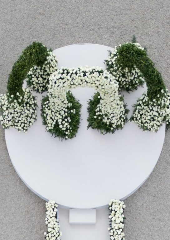 A white rose wedding at Château de Vaux-le-Vicomte, Paris | Weddings in New York | Larry Walshe Studios